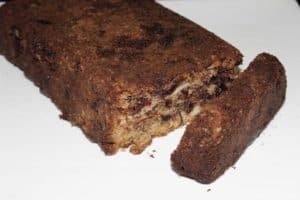 Date and walnut cake