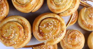 Garlic Rolls | Quick Recipe