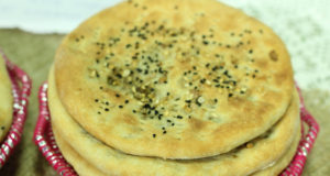 Aalu Kulcha Recipe | Lazzat