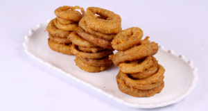 Spicy Onion Rings | Food Diaries