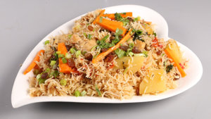 Aalu Bukhara Pulao Recipe | Tarka