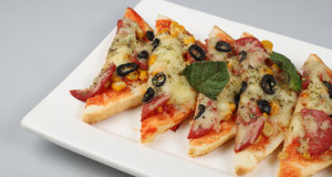 Pizza Toast Recipe | Masala Mornings