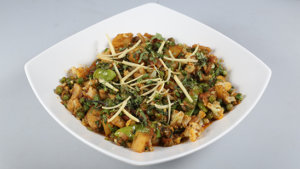 Adraki Aalu Gobhi Sabzi Recipe | Lazzat