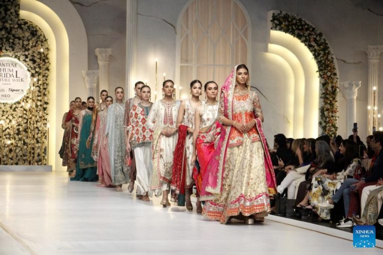 In pics: Bridal Couture Week in Pakistan