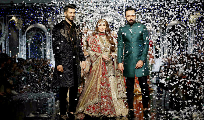 Bridal Couture Week Nestles into Tradition