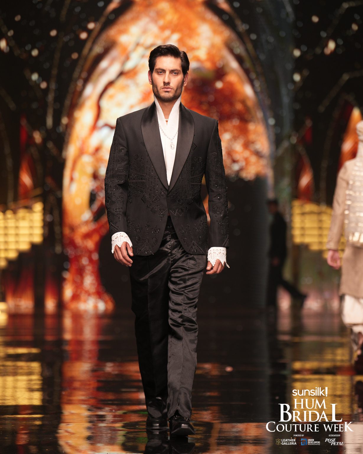 RunWay 2025- Fais Couture