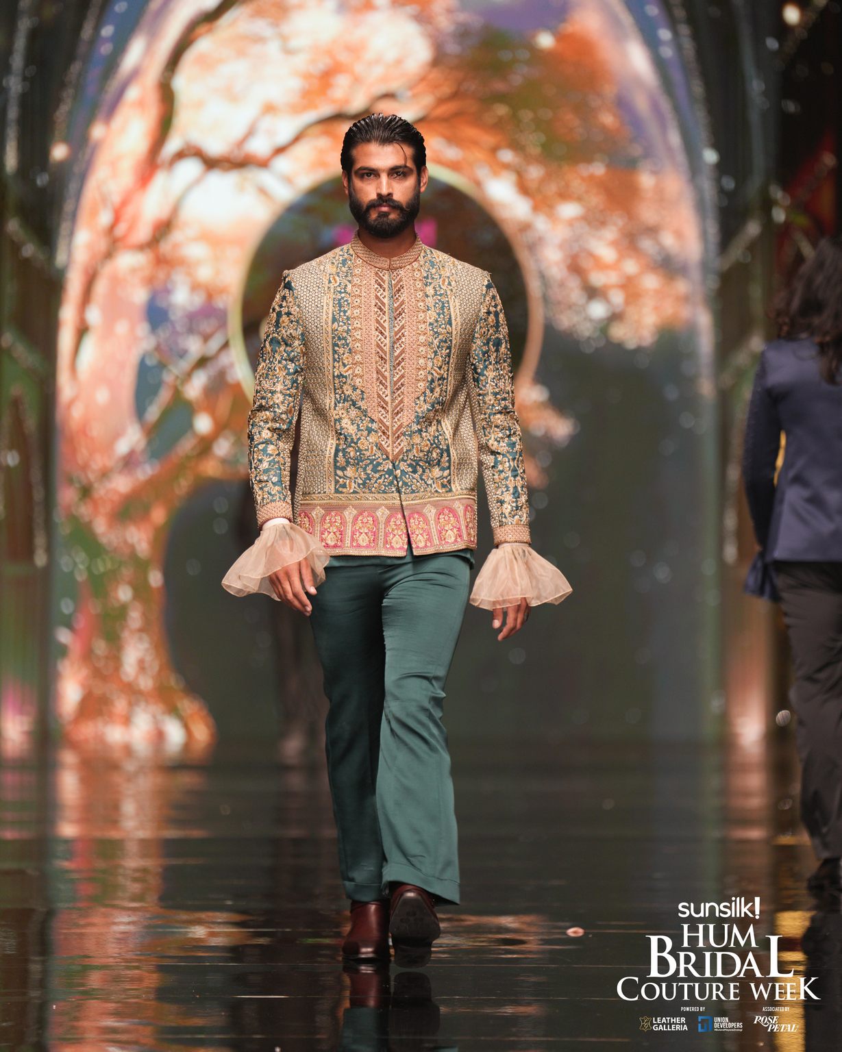 RunWay 2025- Fais Couture