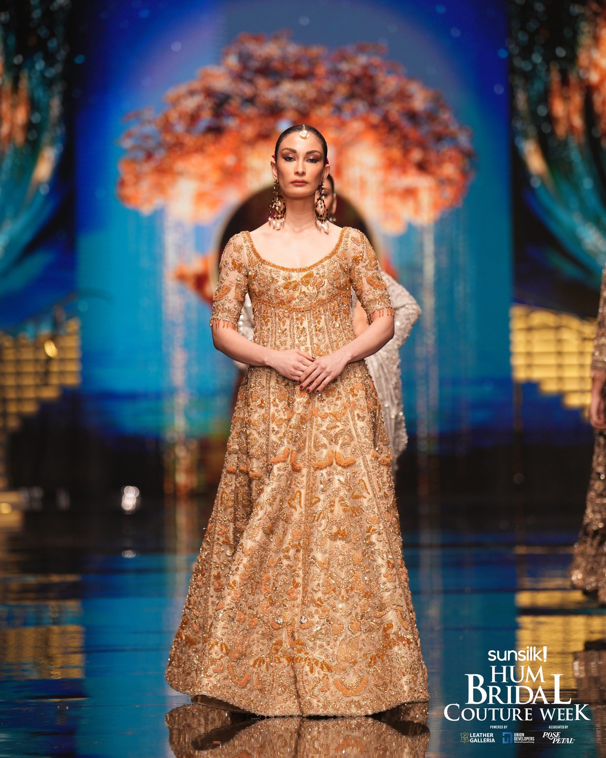 RunWay 2025-Hira Haina