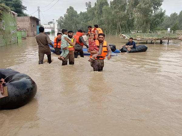 The Pakistan Metrological Department (PMD) issued a weather alert, warning of thunderstorms that are likely to impact most parts of the country on Saturday.