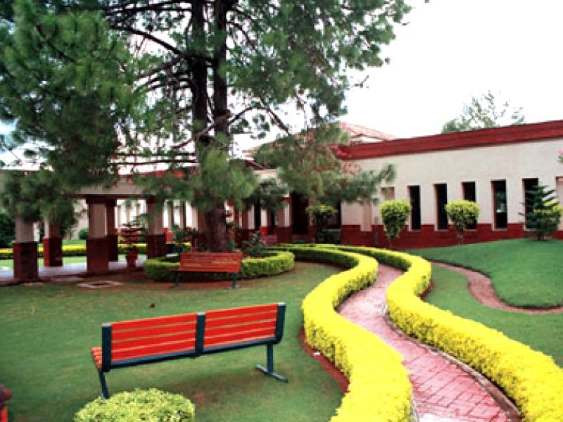 Gun and Country Club