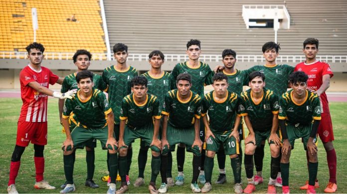 Pakistan street child football
