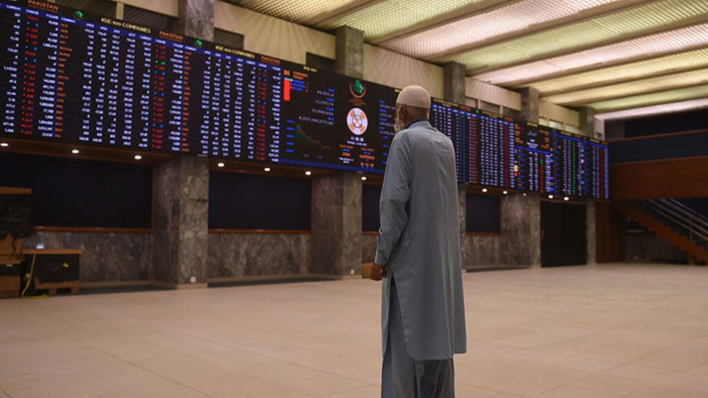 Pakistan stock market gains more than 300 points