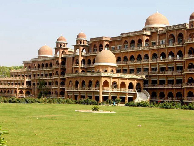 KP universaties