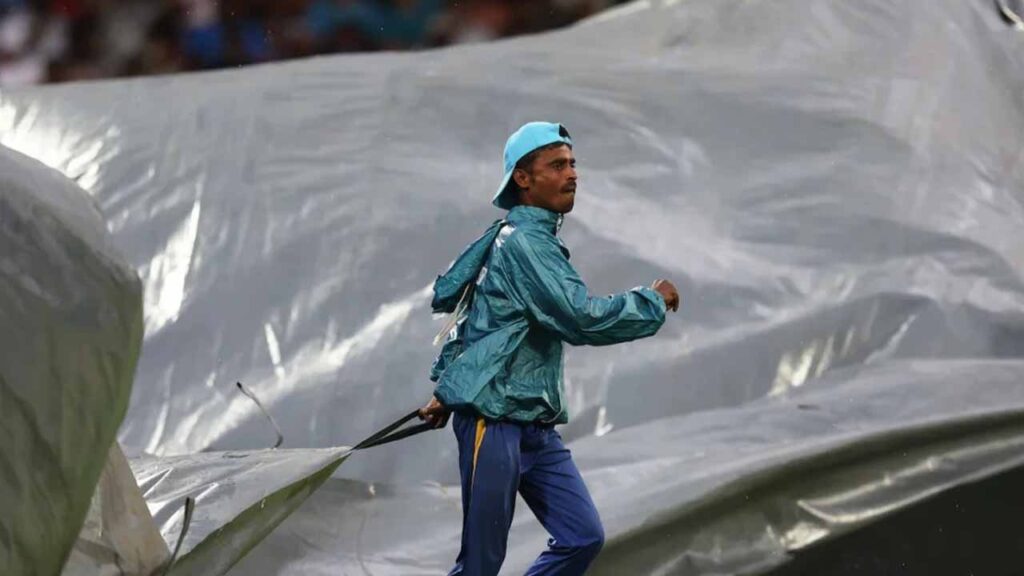 Pak vs NZ rain update- Pakistan win