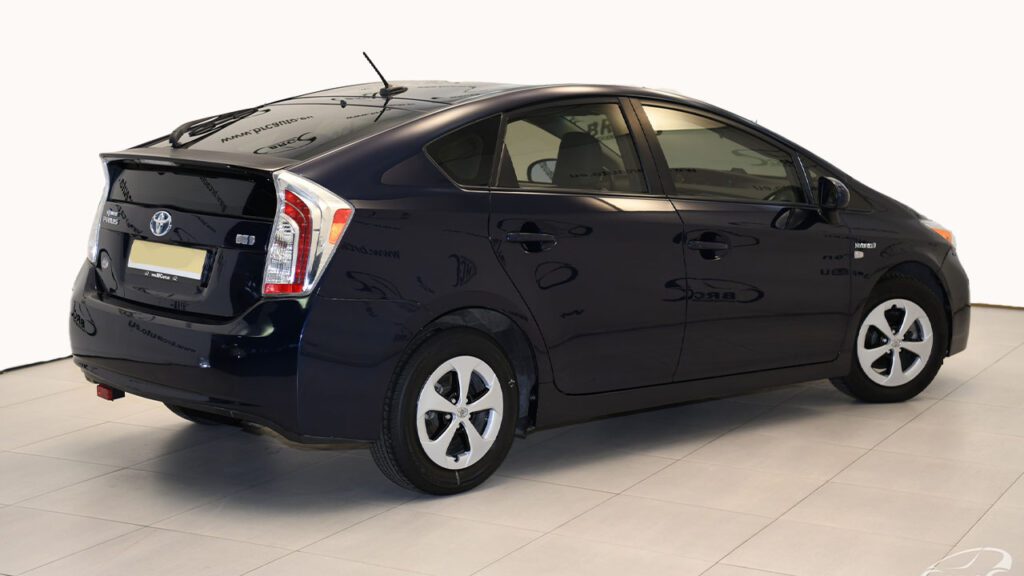 cheapest hybrid cars to buy in Pakistan