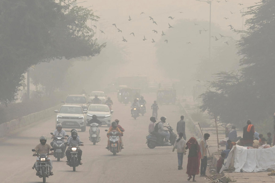 Delhi air