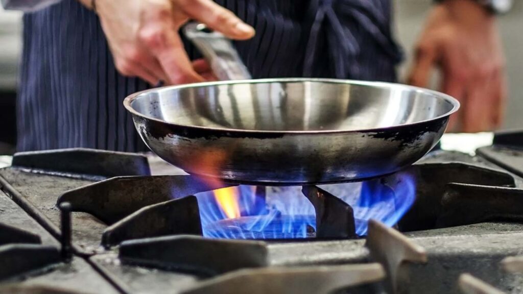 Gas shortage in Rawalpindi