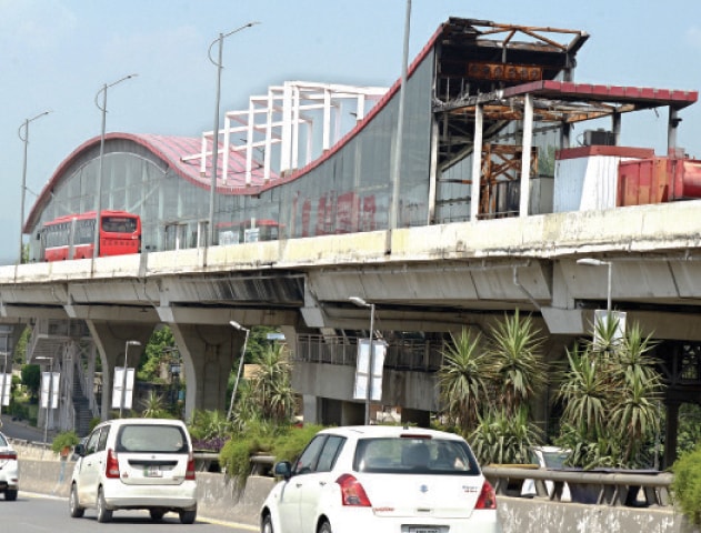 Sixth road metro station