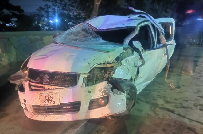 collission Islamabad expressway