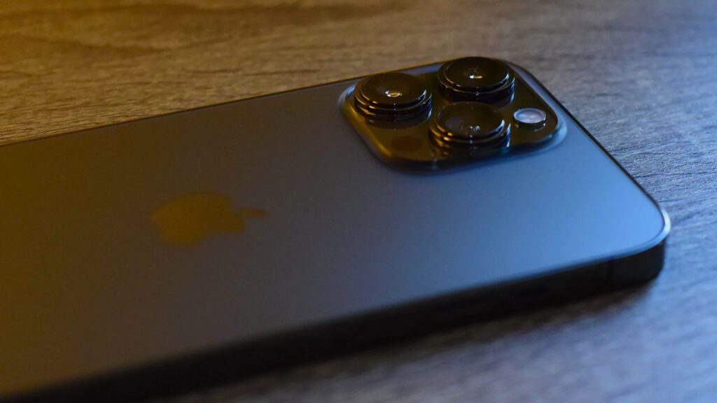 Apple iPhone 14 Pro Max illegal