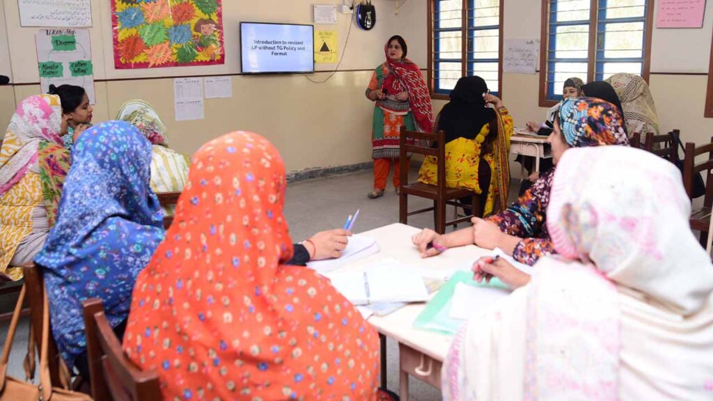 no extra school holiday in Lahore tomorrow