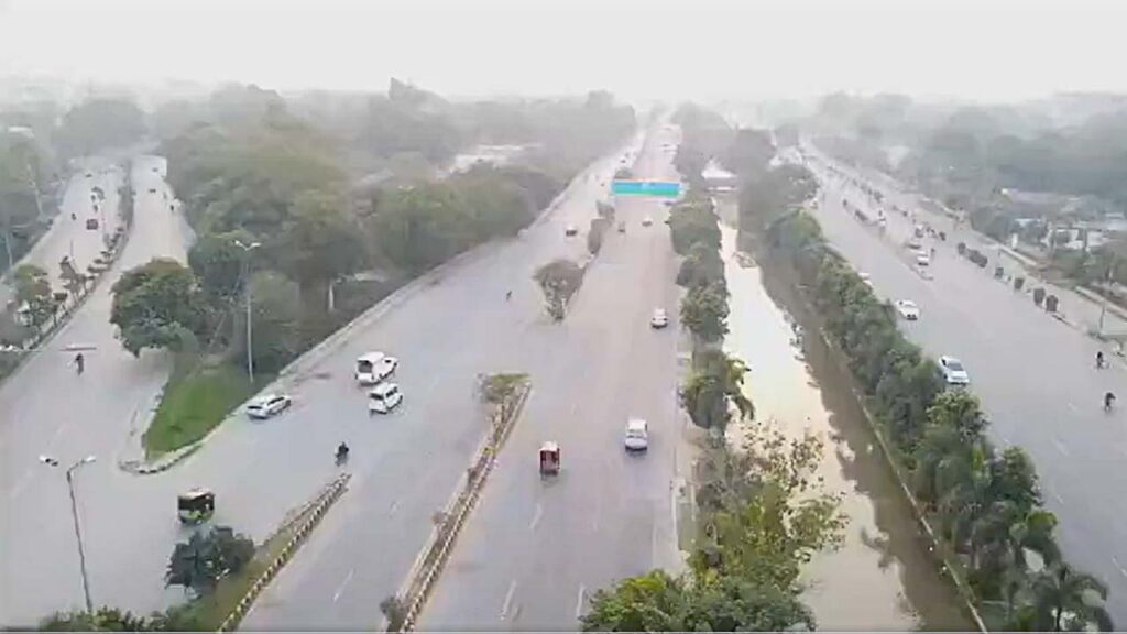 shahrah e nazaria Pakistan signal free corridor in Lahore is now open for public