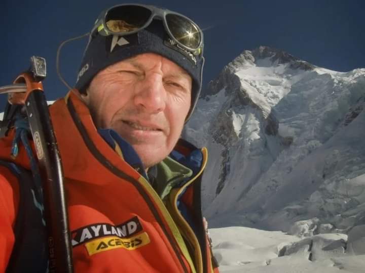 Gasherbrum-I winter summit attempt