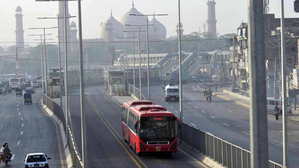 Lahore weather forecast today