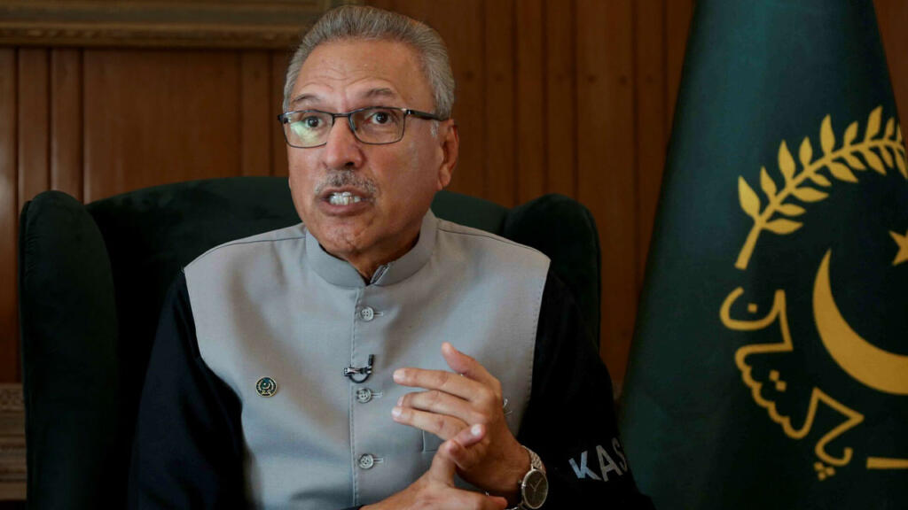 President Arif Alvi advocates electronic voting machines