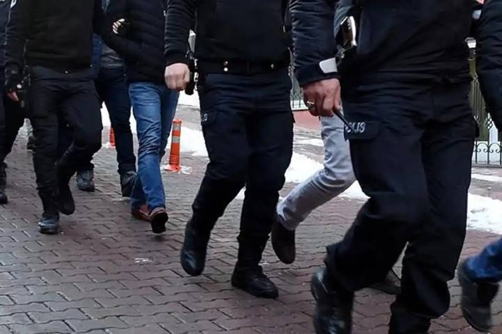 Turkey detains six
