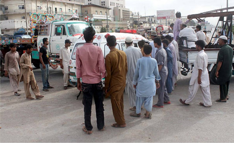 Accidents, alleged police encounters with criminals, and arson attacks unfold in a single day in Karachi