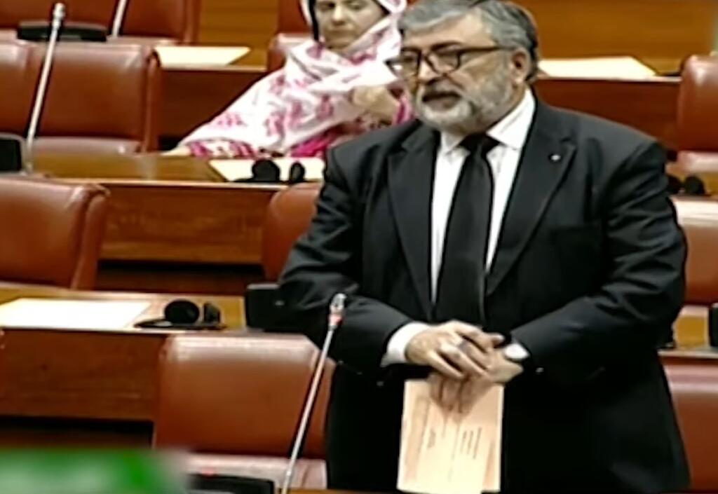 JUI-F Senator Kamran Murtaza Raises Election Concerns in Senate