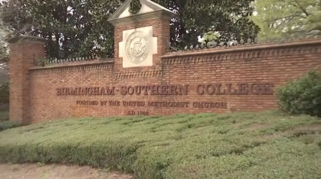 A private college in the United States Birmingham-Southern College was forced to shut down nearly two centuries since its inception, it was announced on Thursday.