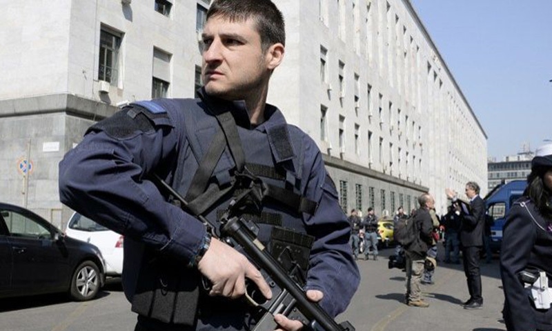 nine pakistanis arrested in Italy