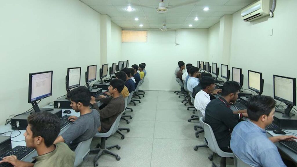 SECP has signed an MOU with the Ministry of Federal Education to boost financial literacy in federal educational institutions.