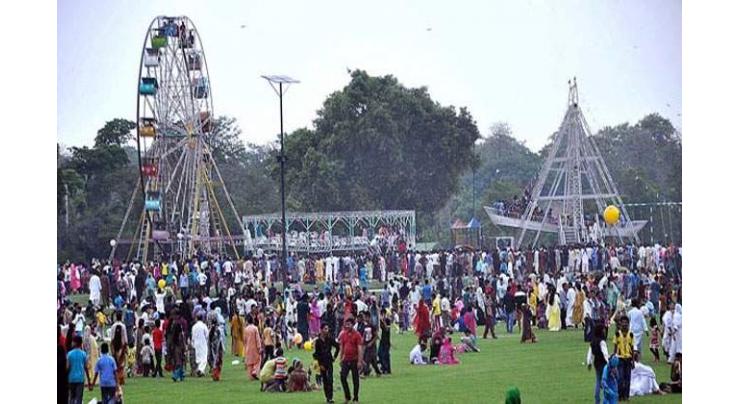 Children throng parks