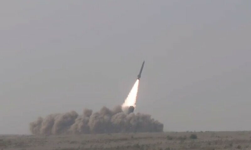 Pakistan test fires Fateh-II rocket