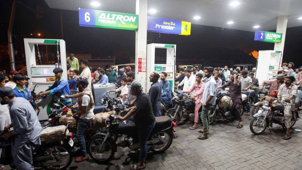 petrol price in Pakistan