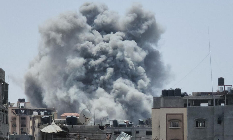 Israeli forces kill dozens