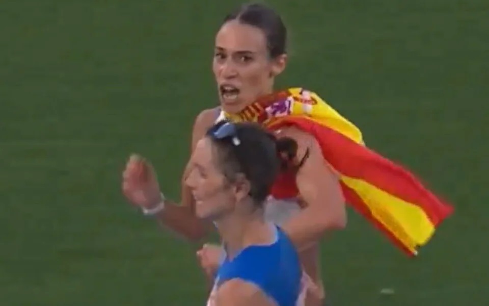 Spain's Laura Garcia-Caro learned the hard way to wait until the finish line to celebrate after missing out on a medal when she was overtaken by Ukraine's Lyudmila Olyanovska in the 20km race walk at the European Athletics Championships on Friday.