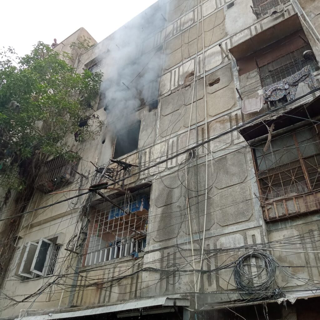 Karachi apartment building fire