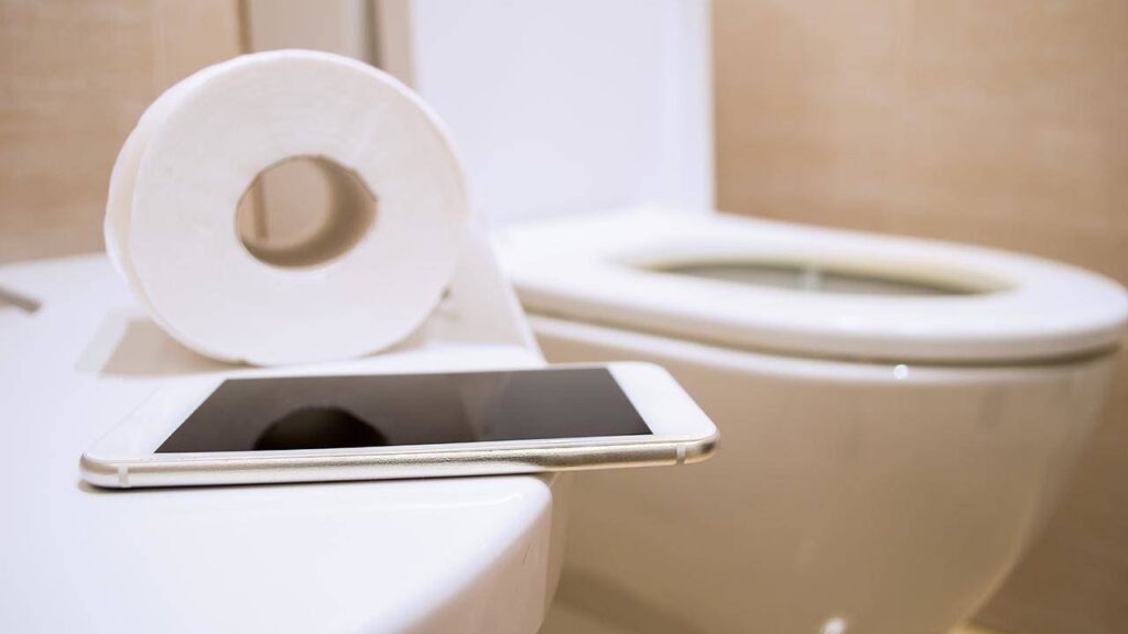 mobile phone use in bathroom