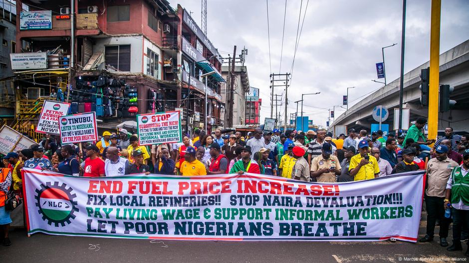 Poland's Foreign Ministry said the six students and a lecturer from Warsaw University were in good health and would return this week. They were detained at anti-governnment protests, accused of waving a Russian flag.