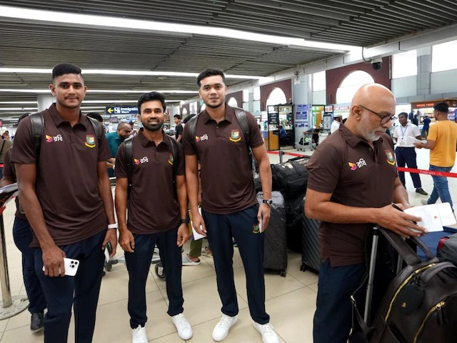 The Bangladesh cricket team has touched down at Lahore's Allama Iqbal Airport ahead of their Test series against Pakistan in early hours of Tuesday.