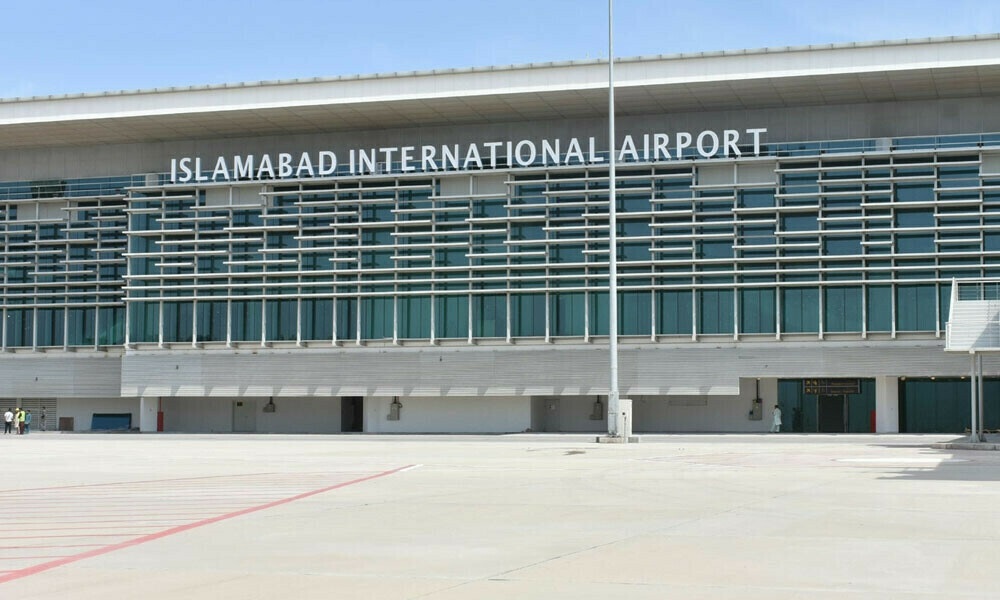 The deadline for submitting bids for the outsourcing of Islamabad Airport was extended to October 7, the government announced on Thursday.