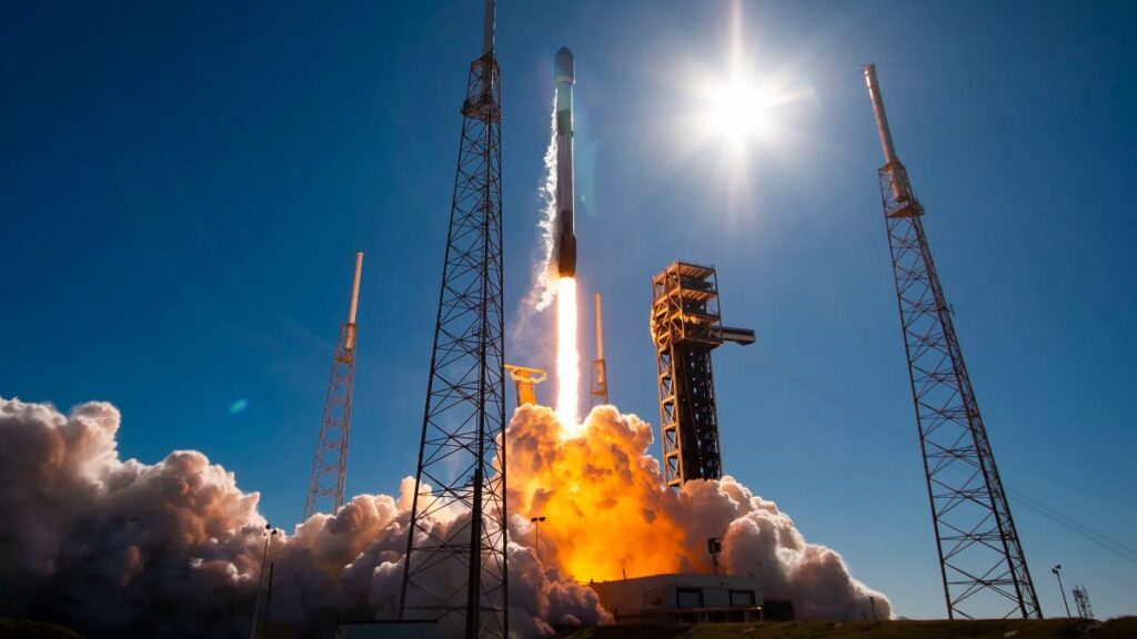 FAA says SpaceX Falcon 9 vehicle may return to flight operations while probe underway