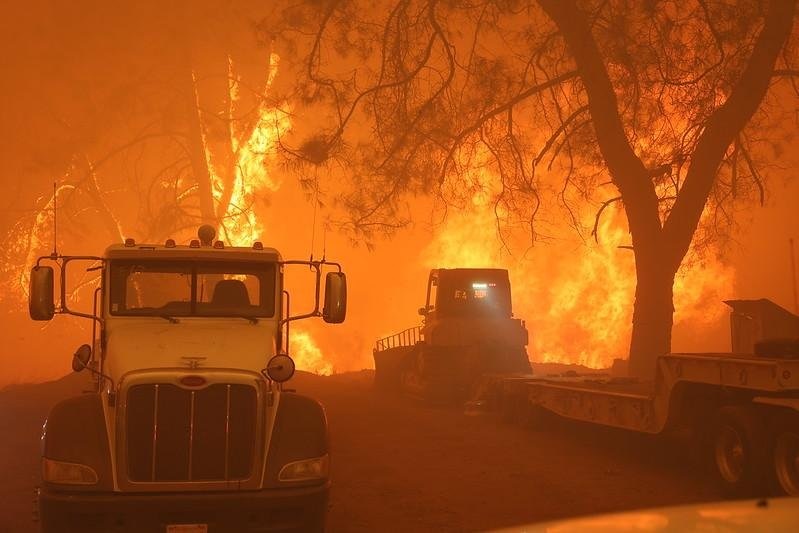 More than 6,000 firefighters in California's Central Valley continued to battle the largest blaze in the US on Saturday