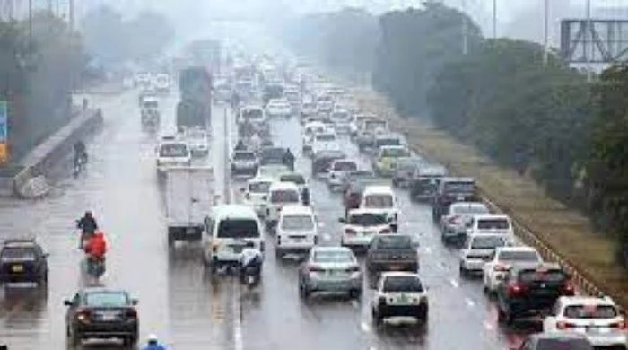 heavy rain Islamabad roads flood