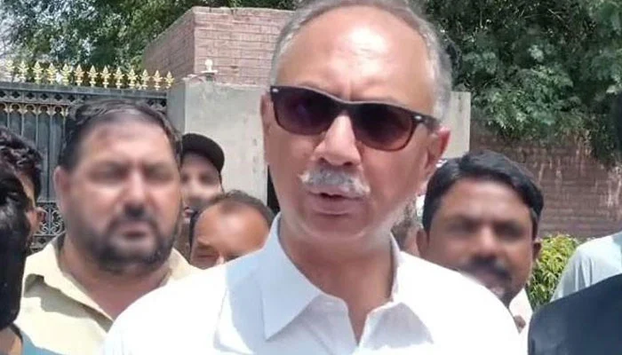 Omar ayub khan