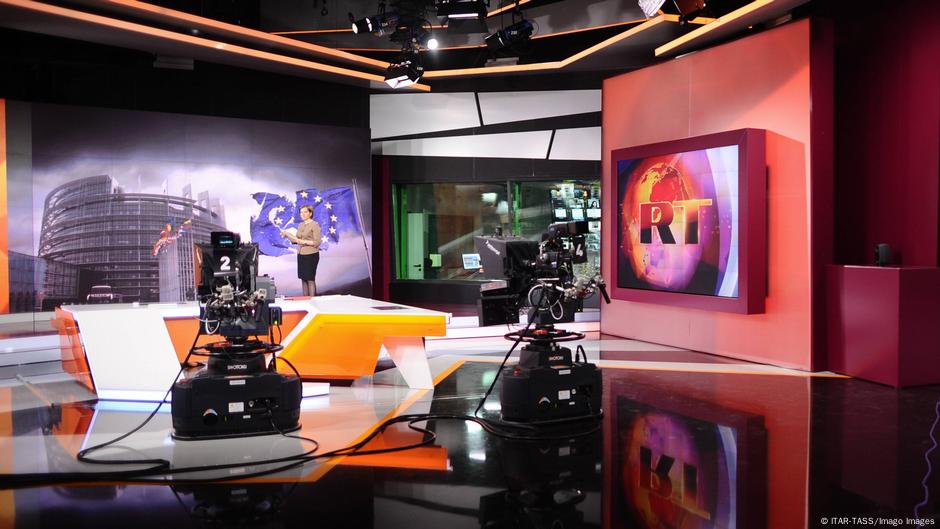 Russia vows to restrict US media in response to RT row